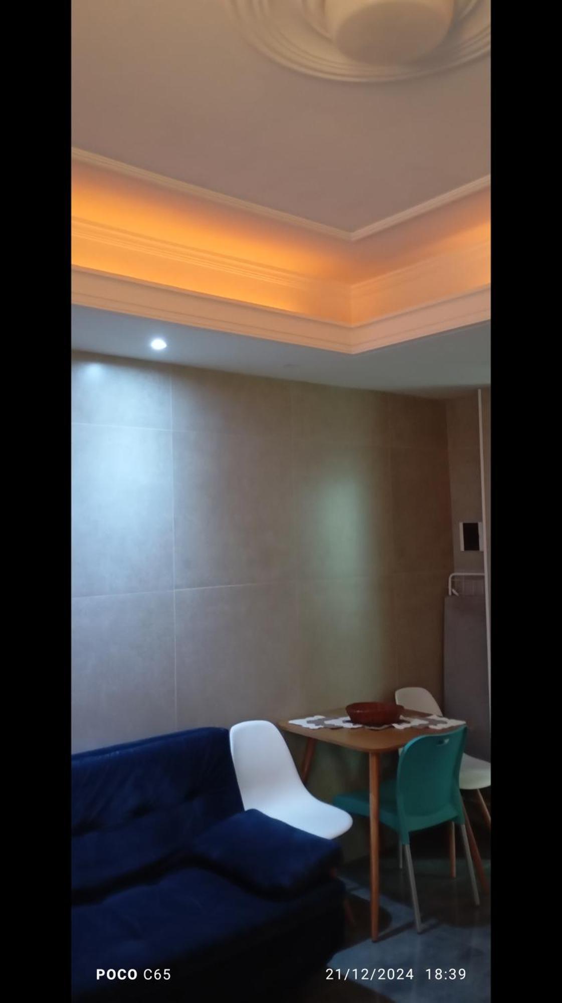 Kitnet Central: Beachside Comfort with Entertainment & Dining Balneario Camboriu Room photo